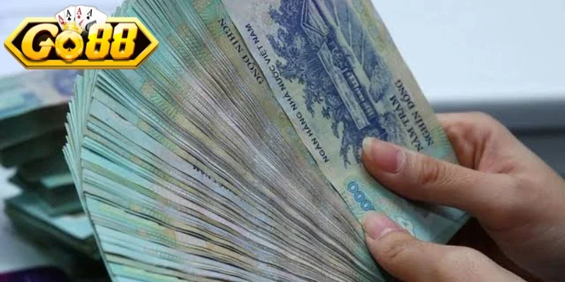 Giải Mã Giấc Mơ Thấy Tiền - Điềm Báo Tài Lộc Năm 2026 4 go88 Chiêm bao thấy tờ tiền mệnh giá 500k